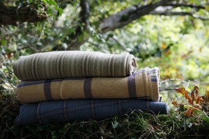 Natural yarns. Striped Chocolate Narrow width Welsh blanket NL04